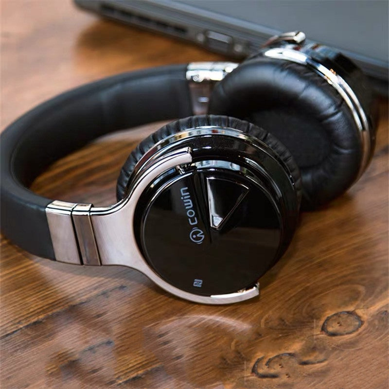 Adjustable Bluetooth Headset with Rotating Earcups