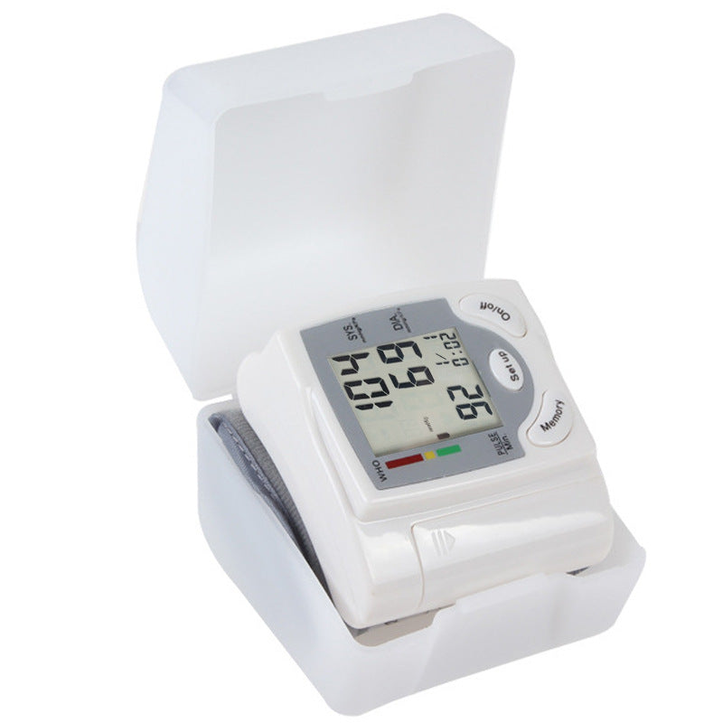 WristSense Automatic BP Monitor – Easy Hypertension Tracking for Seniors